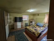 Casă cu 1.2 ha teren, liniște totală, livadă, acces asfa 