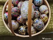 Cos bambus cu 2 manere cu 24 oua incondeiate. 