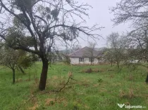 Grosi, zona primariei, 10 ari teren