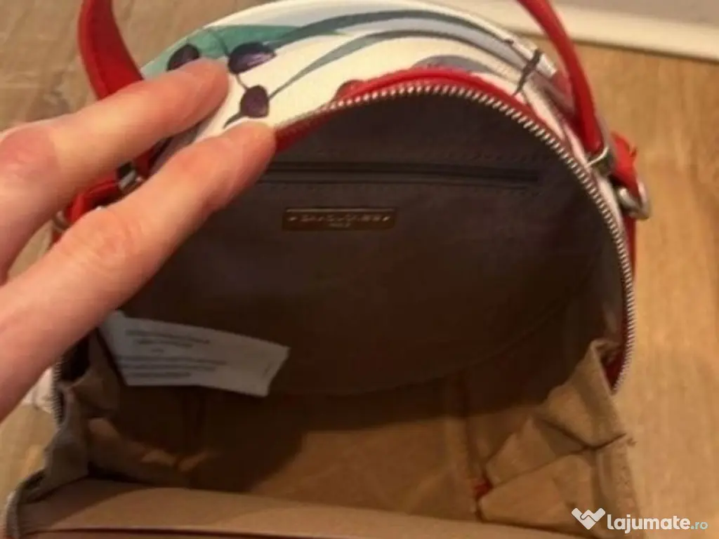 geanta noua dama David Jones