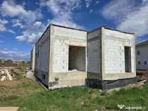 Vand casa in Dealul Furcilor