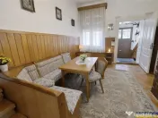 Casa cu vatra traditionala, gradina, garaj, facilitati, Codl 