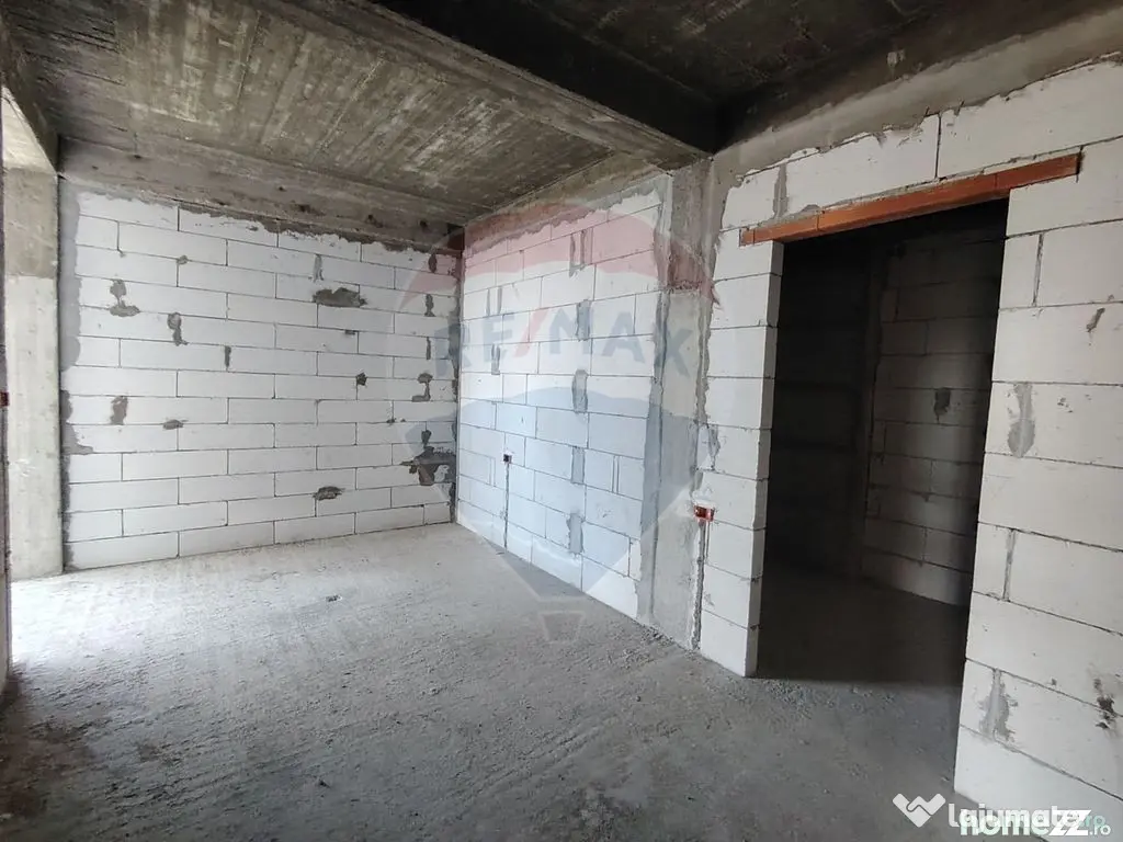 Apartament cu 3 camere CRANGUL PETRESTI.