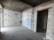 Apartament cu 3 camere CRANGUL PETRESTI. 