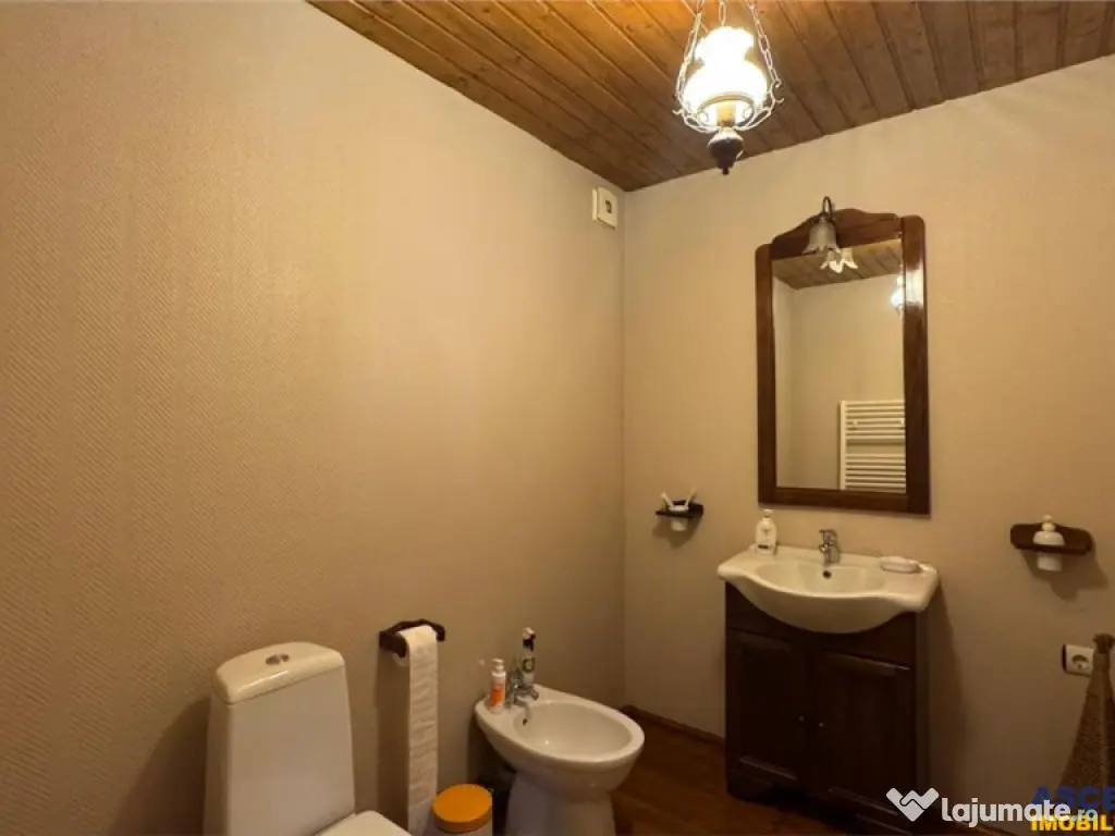 Casa scandinav minimalist, echipata, garaj incalzit, pod, Sa