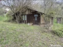 Vand teren 1000 mp intravilan CUCUTENI