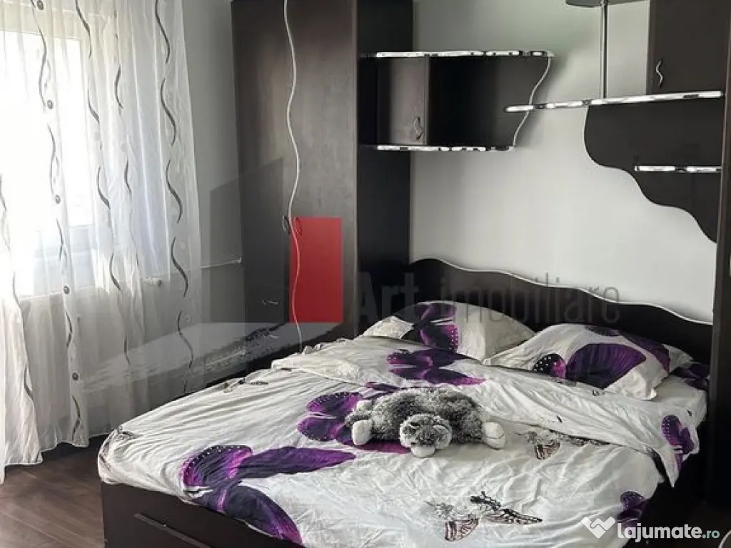 Apartament cu trei camere de inchiriat-Lujerului-Uverturi...