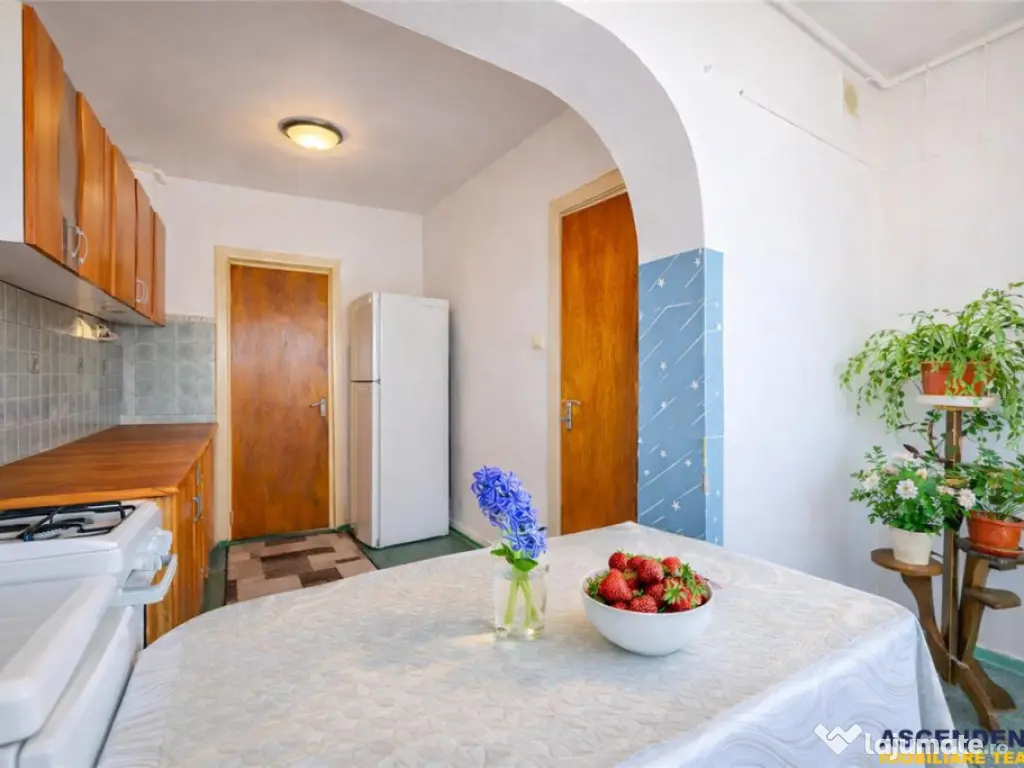 Distinctiv apartament, decomandat, 3camere, boxa, loc parcar