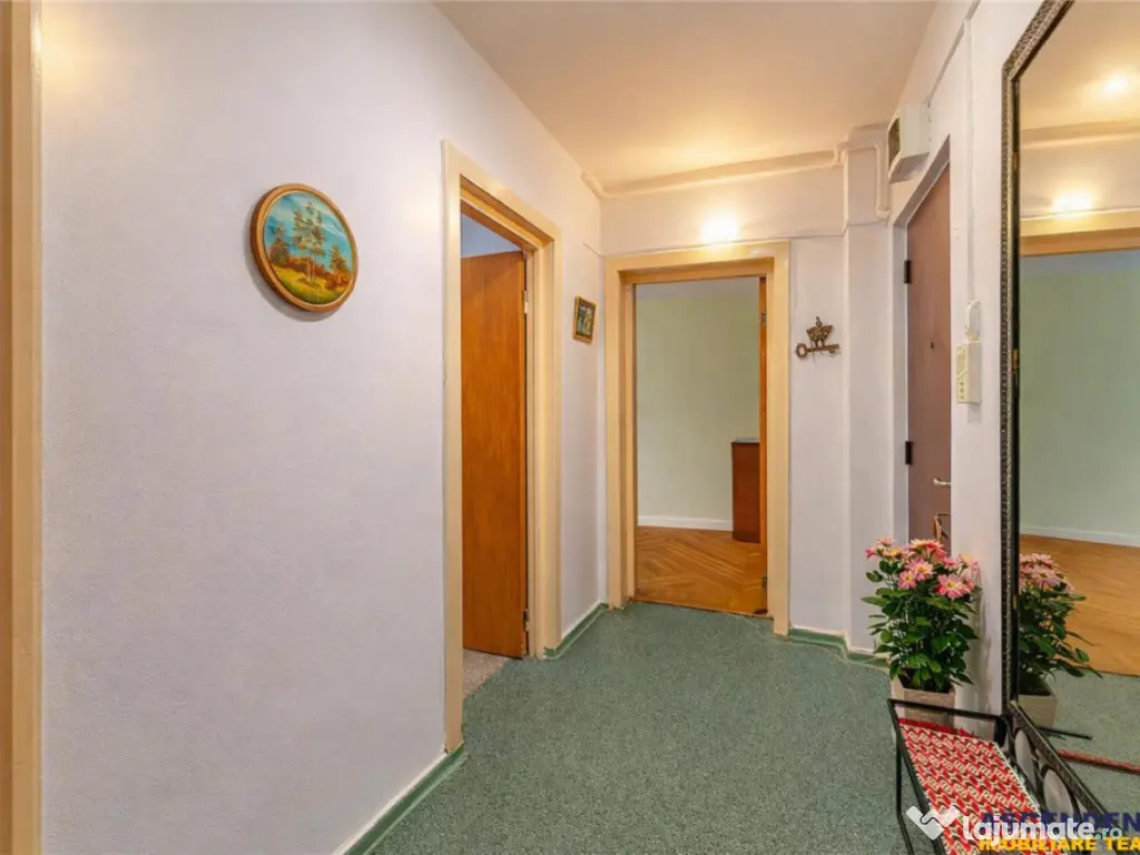 Distinctiv apartament, decomandat, 3camere, boxa, loc parcar