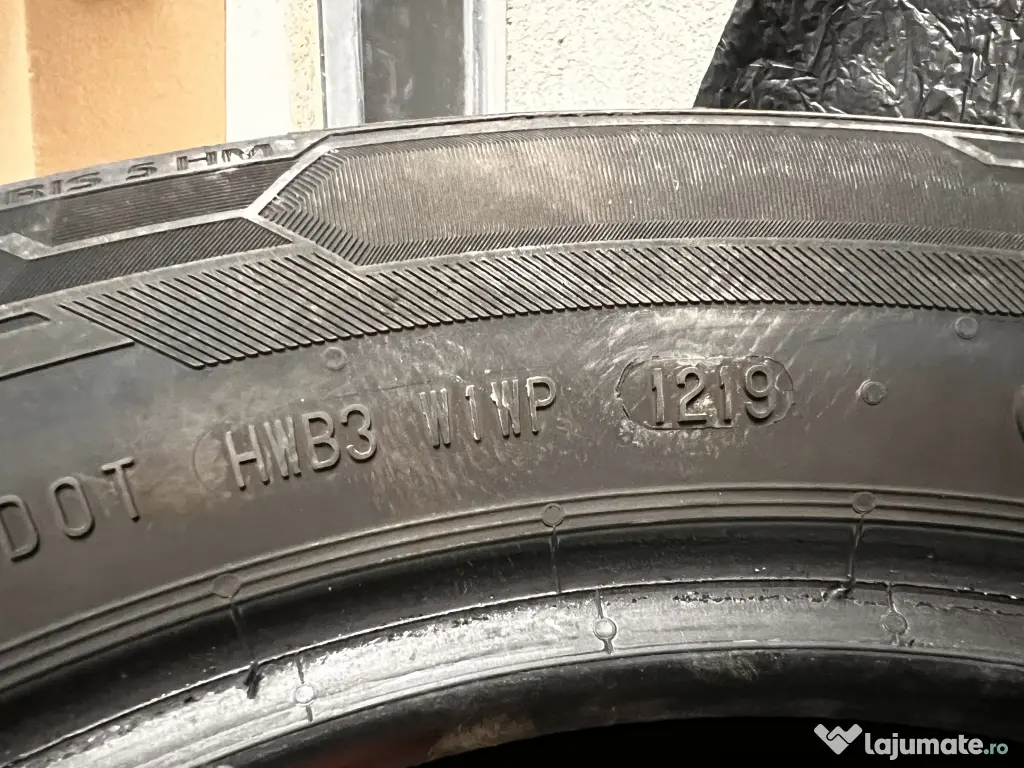 Anvelope 215/55/16 Barum