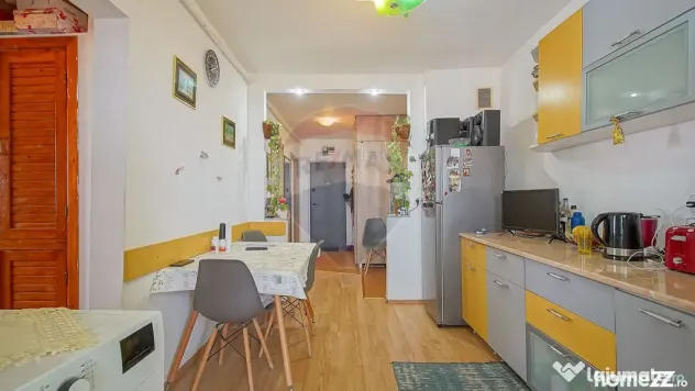 Apartament 3 camere | Strada Tudor Vladimirescu – Carti... - Brasov (Brasov)