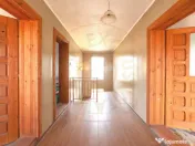 Casă P+1 langa padure cu teren 4.752 mp Cosesti Arges 