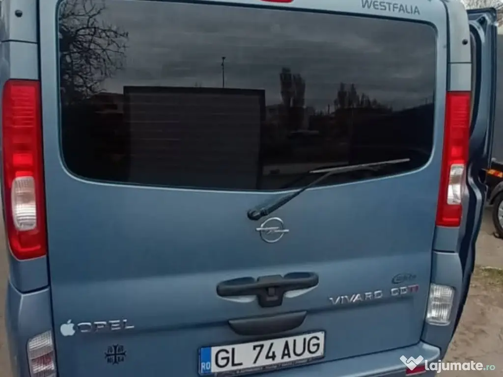 Vând Opel Vivaro varianta Westfalia fabricată în Germania