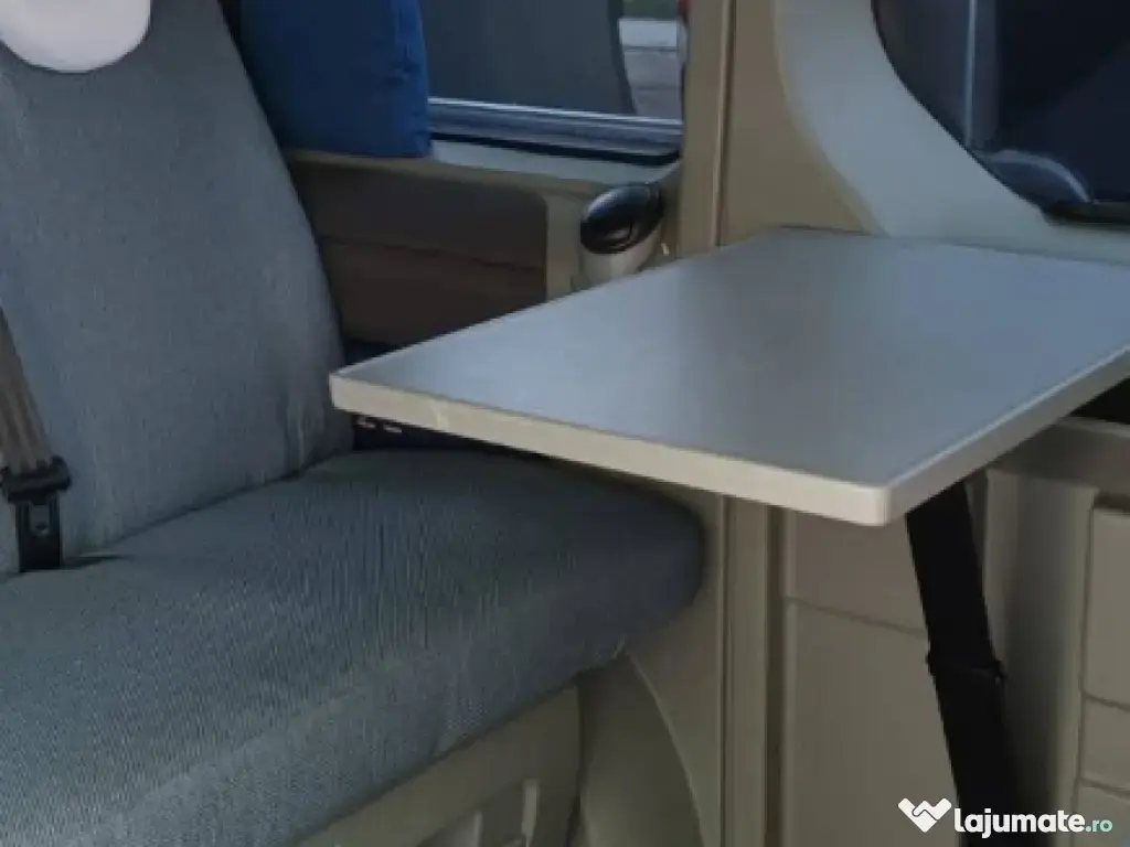 Vând Opel Vivaro varianta Westfalia fabricată în Germania