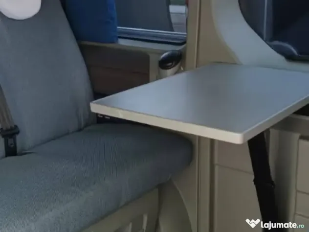 Vând Opel Vivaro varianta Westfalia fabricată în Germania