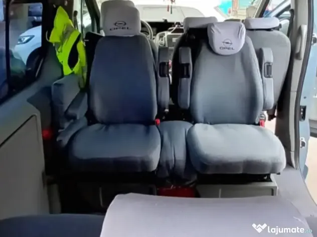 Vând Opel Vivaro varianta Westfalia fabricată în Germania