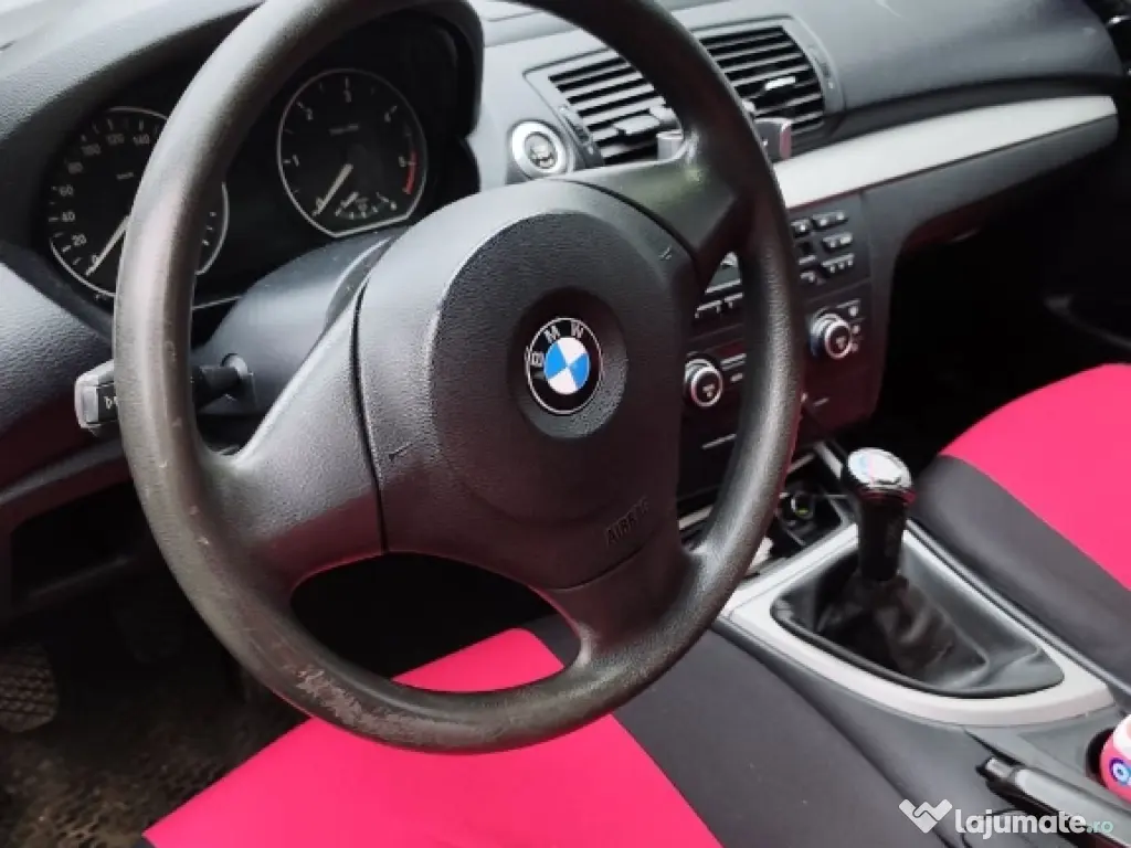 Vând BMW SERIA 1 E87