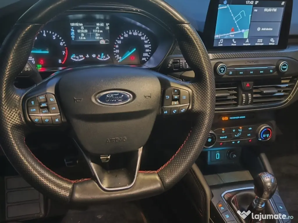 Ford Focus ST Line 1.0 Ecoboost