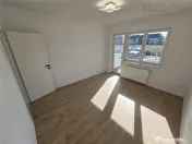 Apartament 3 Camere | Zona Tractorul | 2 Balcoane | NOU 