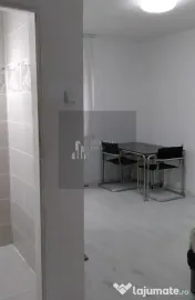 Garsoniera renovata -metrou 1Decembrie Auchan Titan-inchi... 