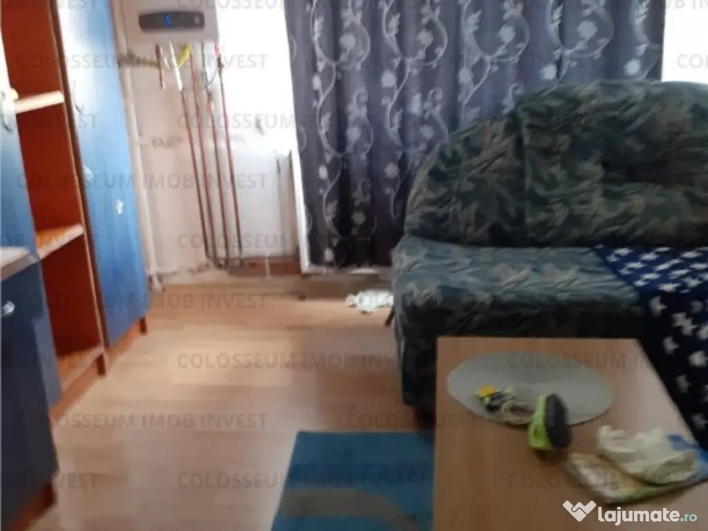 Camera de camin cu baie proprie - Zona Tractorul