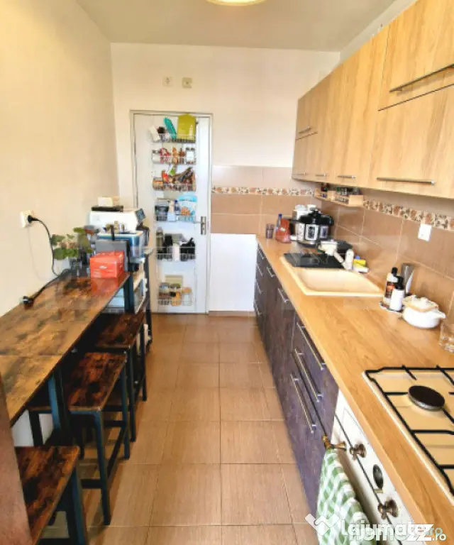 Apartament cu 3 camere, 60 mp, parcare cu CF, balcon, Sub Ce - Floresti (Cluj)
