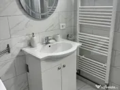 Casă de vânzare, 8 camere, 263 mp + 400 mp teren, în Câm 