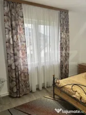 Casă de vânzare, 8 camere, 263 mp + 400 mp teren, în Câm 