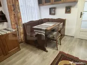 Casă de vânzare, 8 camere, 263 mp + 400 mp teren, în Câm 