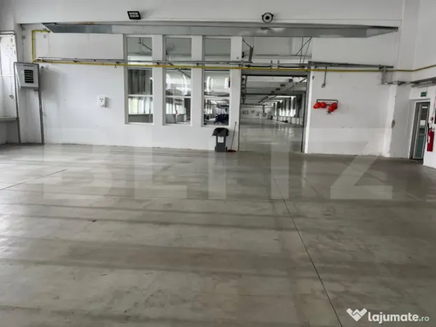 Hala de vanzare, productie sau depozitare, la 50 km de Orade