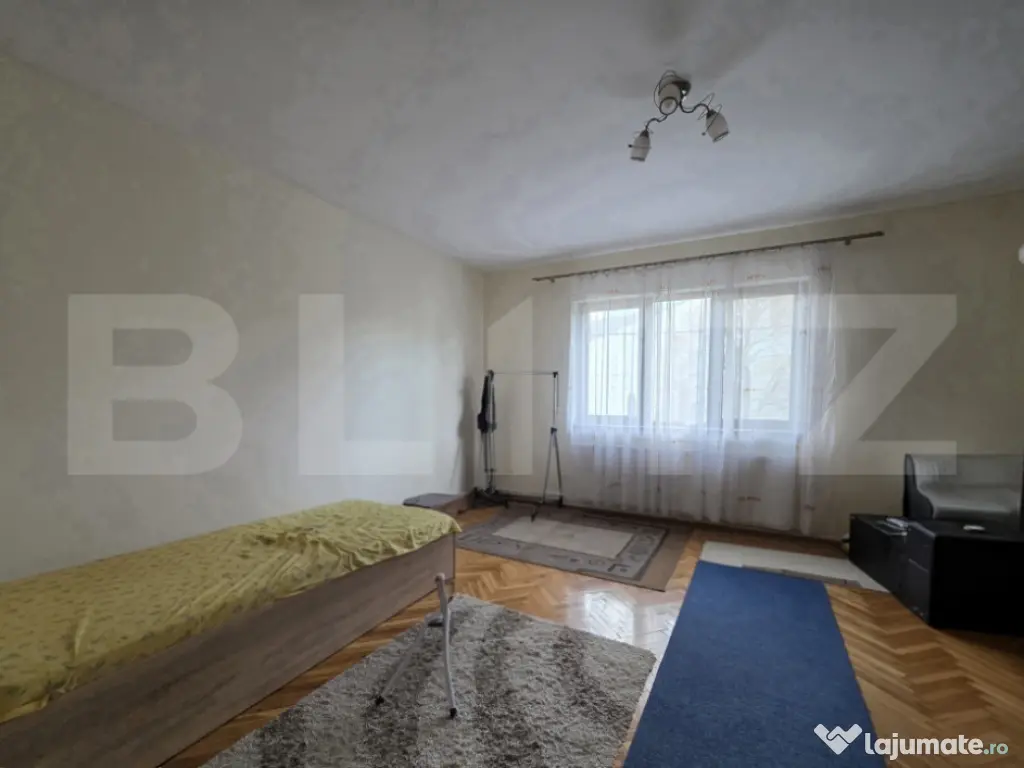 Casa tip duplex de vanzare, 5 camere, 234 mp, zona Titulescu