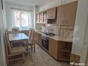 Apartament cu 2 camere, decomandat, complet mobilat și util 