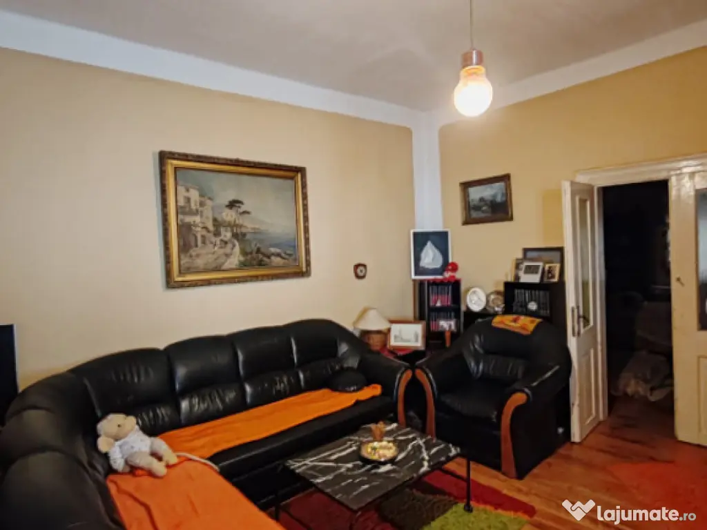 Casă cu suflet în centrul vechi – intimitate și farmec