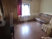 Casa cu 3 camere, curte verde si spatioasa 