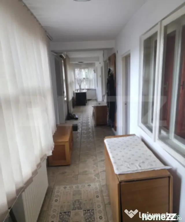 Casa cu 3 camere, curte verde si spatioasa 400 mp,zona Barie - Ploiesti (Prahova)