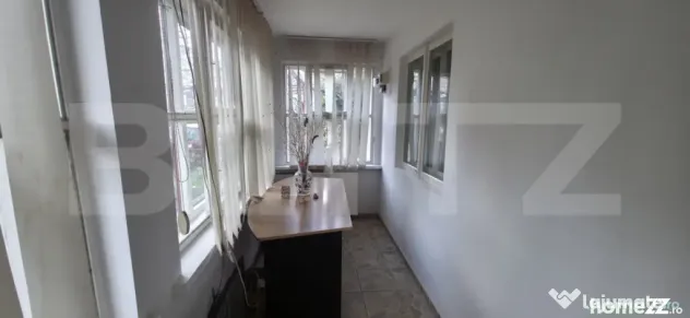 Casa cu 3 camere, curte verde si spatioasa 400 mp,zona Barie - Ploiesti (Prahova)