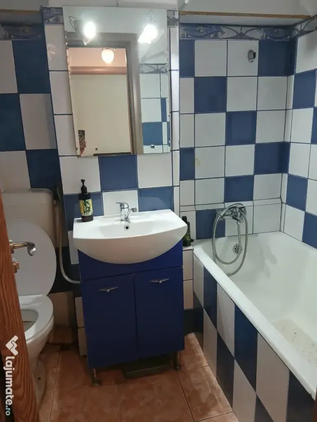 Inchiriez Garsoniera lângă mega mall