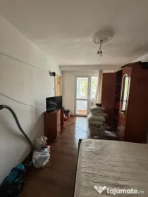 Garsoniera de vanzare, 28 mp, zona Craiovita - Materna