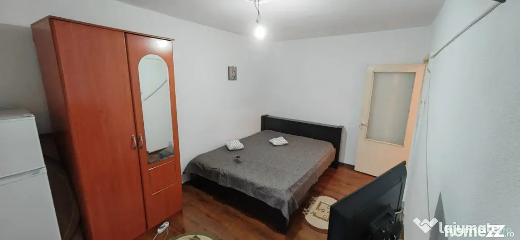 Garsoniera de vanzare, 28 mp, zona Craiovita - Materna