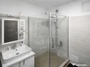 Inchiriere Garsoniera moderna, zona Vest - Penes Curcanul, 