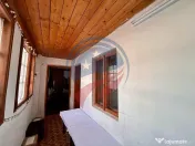 Apartament la casă, 2 camere + curte proprie, 85 mp – ... 