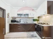 Apartament cu 3 camere si pod superb in zona Doamna Ghica 