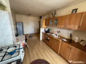 Apartament 3 camere, Simeria, central, 72 mp, decomandat opo 