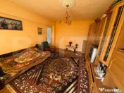 Apartament 3 camere, Simeria, central, 72 mp, decomandat opo 