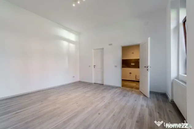 Central Arad | 43 mp renovați - Arad (Arad)