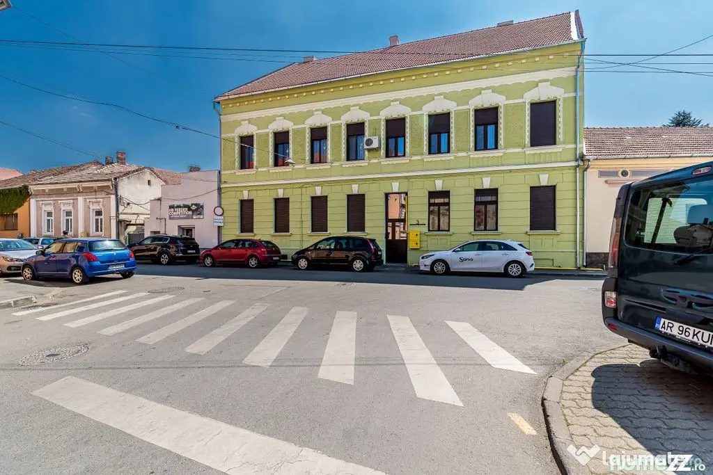 Central Arad | 43 mp renovați - Arad (Arad)