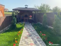 Vand casa cocheta si discreta aproape la pret de cheta 