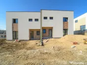 Casa NOUA, zona Bradet-Meses, incalzire prin pardoseala, 0% 