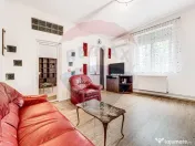 Casă cu 3 camere de inchiriat, zona Centrala 