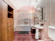 Casă cu 3 camere de inchiriat, zona Centrala 